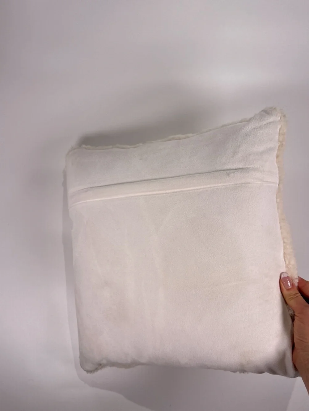 Natures Collection Throw Pillow New Zealand Sheepskin Cream 18x18